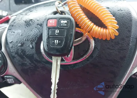 2013 Toyota Camry Se z USA, uszkodzony, nr VIN 4T1BF1FK4DU671543